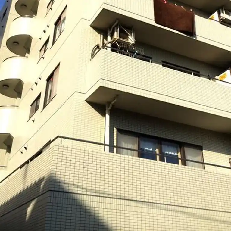グランメゾンエバラ 外観